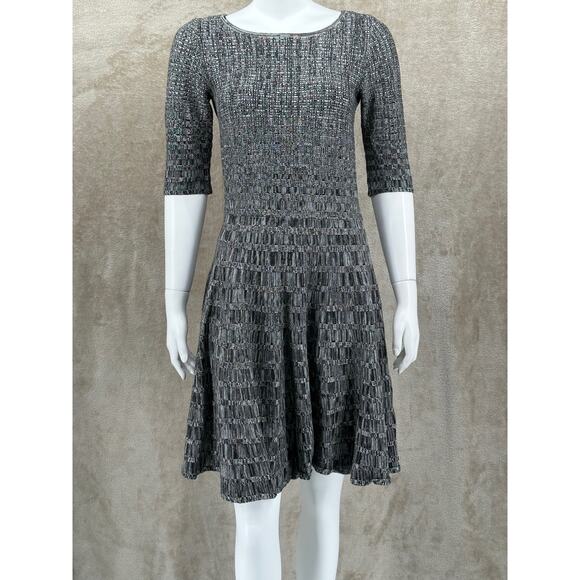 Ivanka Trump Dress Womens Small Black Gray Knit Fit & Flare Stretch Minimalist - Picture 1 of 12